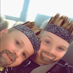 Meet your Posher, Larry